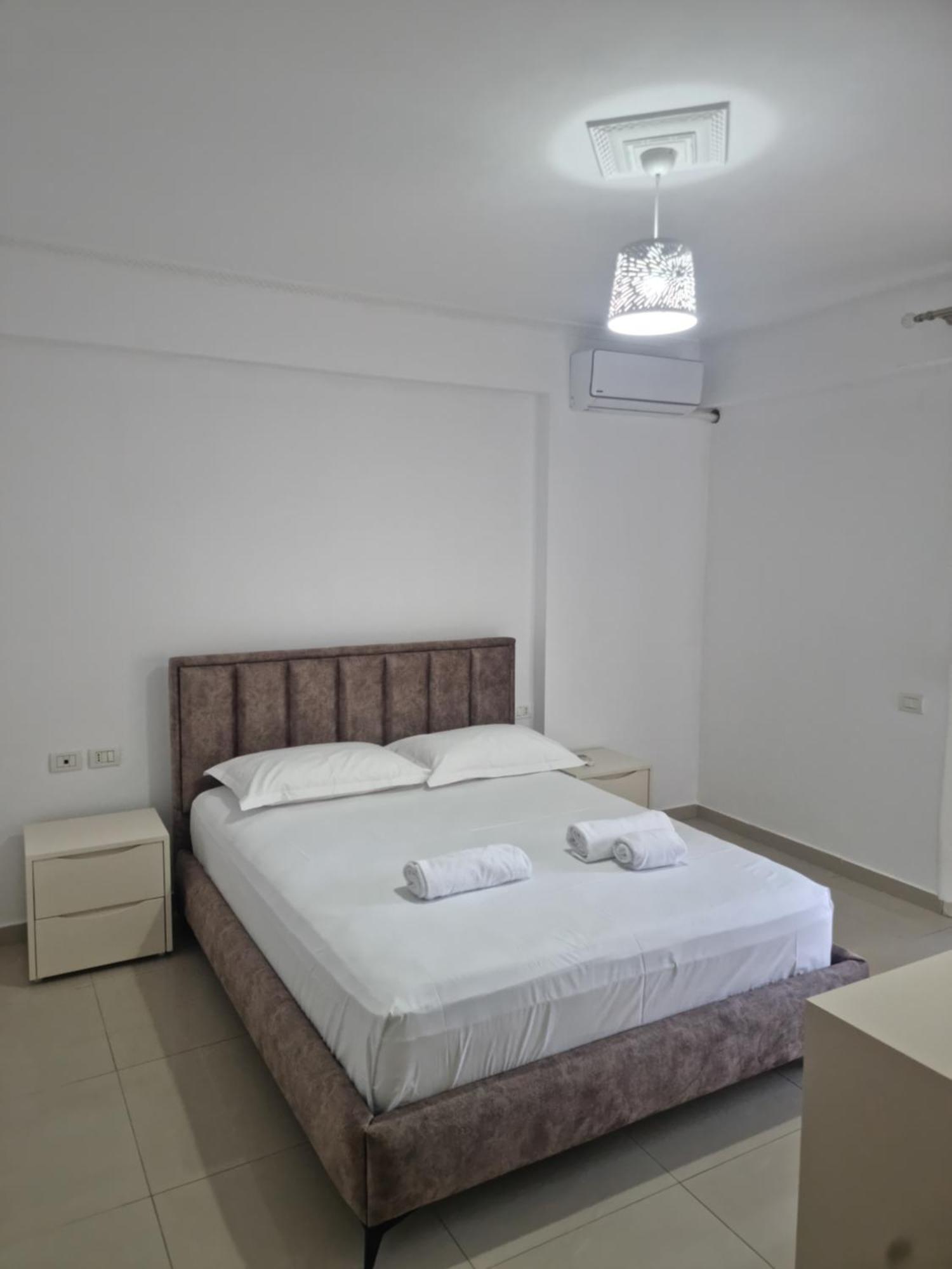 Alex Apartment Вльора Екстер'єр фото