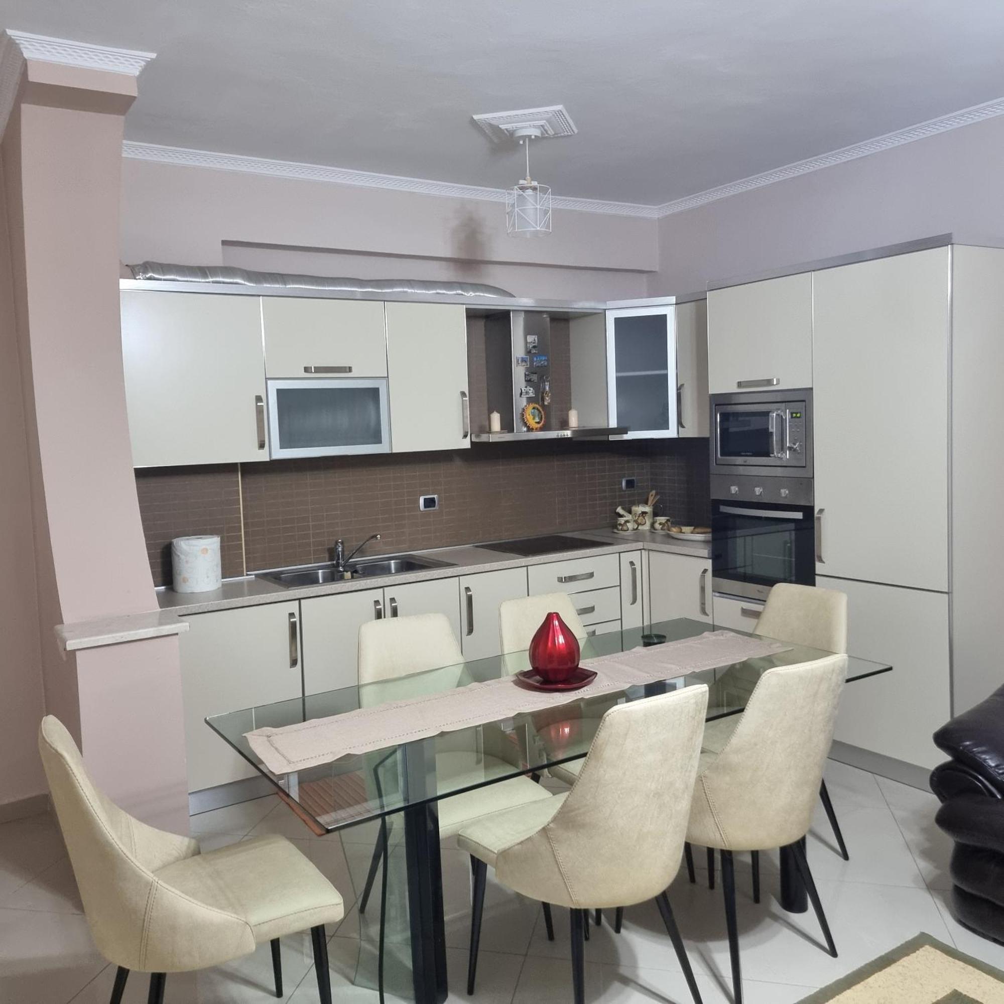 Alex Apartment Вльора Екстер'єр фото
